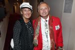 Rotterdam 18 juni 2018
Society lunch op vliegveld Rotterdam. Ronald Kolk met een vriendin