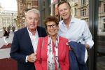 Amsterdam 1 juli 2019
Uitreiking van de Johan Kaart Prijs aan Pierre Bokma in het deLamar theater.
Andre v Duin met Martin en janine v d Ende