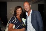 Amsterdam 1 juli 2019
Astrid Joosten met haar nieuwe vriend Rob Peters . Ze vertrokken van het delamar theater (johan Kaartprijs) met hun vespa scooter richting huis.