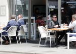 Amstetdam 7 juni 2019
Barry hay op terras