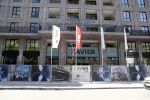 Amsterdam 17 juni 2019
Daley Blind en zijn vrouw Candy Rae gaan binnenkort in hun nieuwe apopartement / penthouse wonen op de zuidas . Het complex heet Xavier.