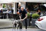 Amsterdam 27 juni 2019
Dave Roelvink met zijn auto ( Dave heeft zijn rijbewijs terug) en hond op de cornelis schuytstraat.