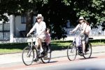 Amsterdam 29 juni 2019
Eddy habbema met vrouw en kleindochter op de fiets.