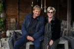 Castricum 13 juni 2019
Henny Huisman wordt geinterviewd door Catherine Keyl bij zijn huis.