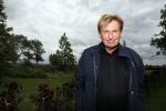 Castricum 13 juni 2019
Henny Huisman wordt geinterviewd door Catherine Keyl bij zijn huis.