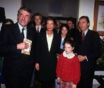 14 November 1991 
Janneke Brinkman Elco Brinman met hun kinderen Sylvia Toth en de Ambassadeur USA