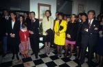14 November 1991 
Janneke Brinkman Elco Brinman met hun kinderen Sylvia Toth en de Ambassadeur USA