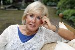 Wassenaar 26 juni 2019
Catherine Keyl interviewt Joke Bruijs . We zijn te gast bij Joke thuis.