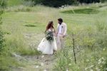 Kraggenburg 22 juni 2019
Katja Schuurman en haar kersverse man Freek v Noortwijk zijn getrouwd en posseren uitgebreid voor de pers op landgoed Netl , de wildste tuin.