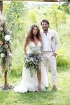 Kraggenburg 22 juni 2019
Katja Schuurman en haar kersverse man Freek v Noortwijk zijn getrouwd en posseren uitgebreid voor de pers op landgoed Netl , de wildste tuin.
