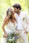 Kraggenburg 22 juni 2019
Katja Schuurman en haar kersverse man Freek v Noortwijk zijn getrouwd en posseren uitgebreid voor de pers op landgoed Netl , de wildste tuin.