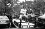 Amsterdam, 14 Mei 1985 Koos Alberts in zijn oude vertrouwde Jordaan
O.a. Cafe Arie, zijn woonhuis, de grachten, en de Openbare School voor Voorbereidend Onderwijs