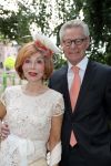 Haarzuilen, 19 Juni 2019
Haringparty Kasteel Haarzuilen
Marijke Helwegen met haar man
