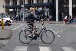 Amsterdam 1 juli 2019
Pamela teves op de fiets.