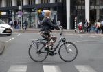Amsterdam 1 juli 2019
Pamela teves op de fiets.