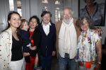 Amsterdam 1 juli 2019
Uitreiking van de Johan Kaart Prijs aan Pierre Bokma in het deLamar theater. Pierre met zijn vrouw Hendriekje v Houweninge kinderen en schoonouders Chiem v Houweninge met zijn vrouw Maria