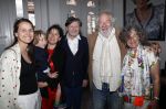 Amsterdam 1 juli 2019
Uitreiking van de Johan Kaart Prijs aan Pierre Bokma in het deLamar theater. Pierre met zijn vrouw Hendriekje v Houweninge kinderen en schoonouders Chiem v Houweninge met zijn vrouw Maria