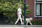 Loenen 24 juni 2019
Pieter van Beukering ( man van Yvon Jaspers) laat hond uit en vertrekt daarna op electrische fiets naar zijn werk.