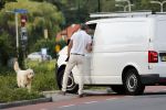 Loenen 24 juni 2019
Pieter van Beukering ( man van Yvon Jaspers) laat hond uit en vertrekt daarna op electrische fiets naar zijn werk.