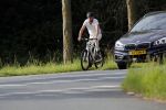 Loenen 24 juni 2019
Pieter van Beukering ( man van Yvon Jaspers) laat hond uit en vertrekt daarna op electrische fiets naar zijn werk.