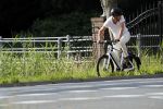 Loenen 24 juni 2019
Pieter van Beukering ( man van Yvon Jaspers) laat hond uit en vertrekt daarna op electrische fiets naar zijn werk.