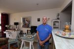 Sluis 6 juni 2019
Robert Weijers de ex partner van Rob Verlinden in zijn huisje in Sluis en met zijn hond en camper.