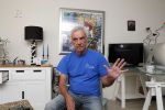 Sluis 6 juni 2019
Robert Weijers de ex partner van Rob Verlinden in zijn huisje in Sluis en met zijn hond en camper.
