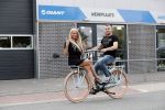 Buren 20 juni 2019
Barbie Samantha de Jong met haar vriend Maron Hill kopen nieuwe fietsen bij Arvel