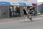Buren 20 juni 2019
Barbie Samantha de Jong met haar vriend Maron Hill kopen nieuwe fietsen bij Arvel