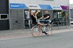 Buren 20 juni 2019
Barbie Samantha de Jong met haar vriend Maron Hill kopen nieuwe fietsen bij Arvel