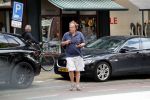 Amsterdam 27 juni 2019
Ivo Niehe gaat geld pinnen in Amsterdam zuid.