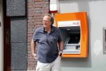 Amsterdam 27 juni 2019
Ivo Niehe gaat geld pinnen in Amsterdam zuid.