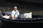 Amsterdam 20 juni 2020
Caroline Tensen met haar man op de boot op de grachten van AMsterdam