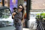 Amsterdam 3 juli 2020
Chantal Oornink met haar hondje in Amsterdam zuid