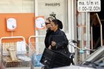 Amsterdam 11 juli 2020
Connie Witteman en Constanza Breukhoven winkelen met de biro