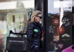 Amsterdam 11 juli 2020
Connie Witteman en Constanza Breukhoven winkelen met de biro