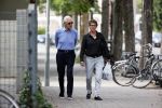 Amsterdam 18 juni 2020
Cor Boonstra eet een ijsje met ik denk zijn dochter in Amsterdam zuid.