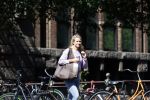 Amsterdam 28 juni 2020
Dionne Stax doet boodschappen op de utrechtsestraat.