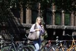 Amsterdam 28 juni 2020
Dionne Stax doet boodschappen op de utrechtsestraat.