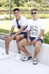 Vinkeveen 25 juni 2020
Lisandro Martinez met zijn vriendin en collega Edson Alvarez varen op de vinkeveense plassen.
