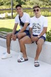 Vinkeveen 25 juni 2020
Lisandro Martinez met zijn vriendin en collega Edson Alvarez varen op de vinkeveense plassen.