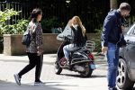 Amsterdam 3 juli 2020
Estelle Cruijff op haar vespa scooter