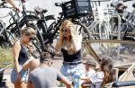 Amsterdam 25 juni 2020
Estelle Cruijff Jamie Vaes Koen Kardashian en vrienden op boot door Amsterdamse grachten.