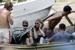 Amsterdam 25 juni 2020
Estelle Cruijff Jamie Vaes Koen Kardashian en vrienden op boot door Amsterdamse grachten.