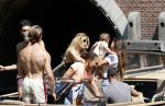 Amsterdam 25 juni 2020
Estelle Cruijff Jamie Vaes Koen Kardashian en vrienden op boot door Amsterdamse grachten.