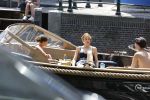 Amsterdam 25 juni 2020
Estelle Cruijff Jamie Vaes Koen Kardashian en vrienden op boot door Amsterdamse grachten.