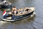 Amsterdam 25 juni 2020
Estelle Cruijff Jamie Vaes Koen Kardashian en vrienden op boot door Amsterdamse grachten.