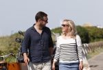 Noordwijk 24 juni 2020
Eva Jinek met partner Dexter v d Voorn en hun zoontje Pax  bij het strand van Noordwijk