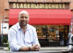 Amsterdam 1 juli 2020
Evert Blauwendraat heeft slagerij v Dam overgenomen en de slagerij heet vanaf vandaag Slagerij de Schuyt