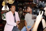 Amsterdam 14 juli 2020
Gerard Joling opent de gouden bitterbal (Cafe in Madame Tussaud)
Gerard met Rene Watzema